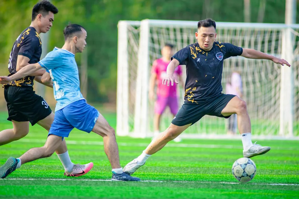 火箭今夏锁定扬尼斯申京伊森或KD筹码首轮互换超丰厚